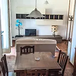 Frida Apartment Varese